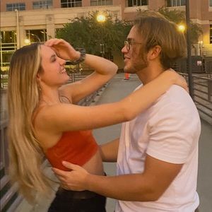 Meet your Posher, Julia